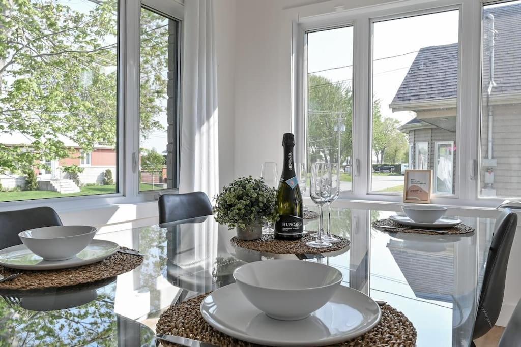 Villa Luxueuse Avec Vue Sur Le Fleuve Villa Grandecasa Trois-Rivières Exterior foto